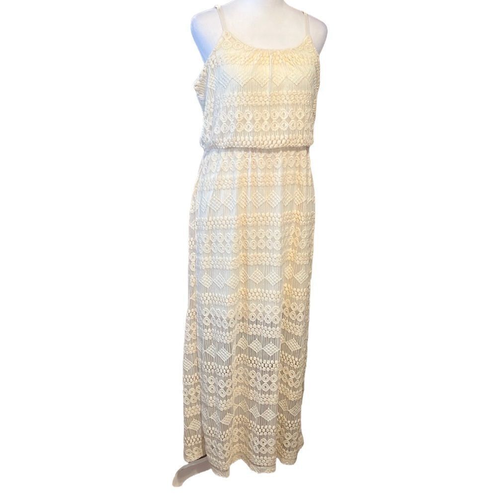 Lacy off white empire waist maxi dress no tags fits like a small